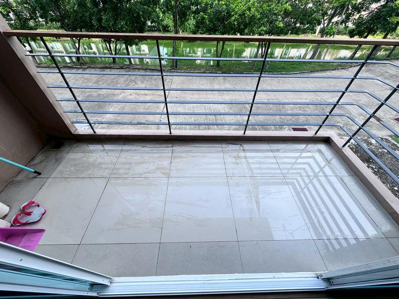 รูป คอนโดห้องสวย เฟอร์นิเจอร์ครบ กรีนเลค ศรีราชา พร้อมย้ายเข้าอยู่ทันที - รูปที่ 11/11