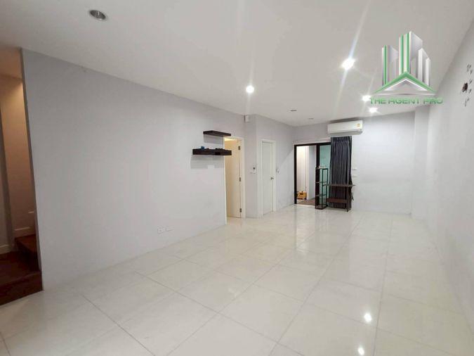 รูป ⭐✨TH-002 ขายทาวน์โฮมเฌอ วงแหวน - สาทร ( Cher Wongwaen - Sathorn ) ✨⭐ - รูปที่ 6/16