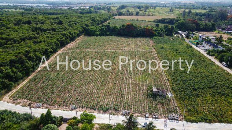 picture Beautiful plot of land for sale in Bowin, a prime location surrounded by leading housing projects. - 1/4