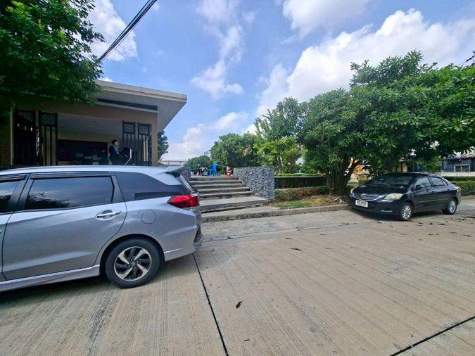 รูป ขายด่วนบ้านรีโนเวท หมู่บ้านวิลเลจไลท์ ซ.พัฒนาการ 38 หลังมุมพื้นที่เยอะ ตรงข้ามสโมสร สระว่ายน้ำ (N.2171) - รูปที่ 12/13