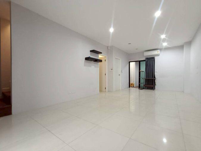 รูป ⭐✨TH-002 ขายทาวน์โฮมเฌอ วงแหวน - สาทร ( Cher Wongwaen - Sathorn ) ✨⭐ - รูปที่ 7/16