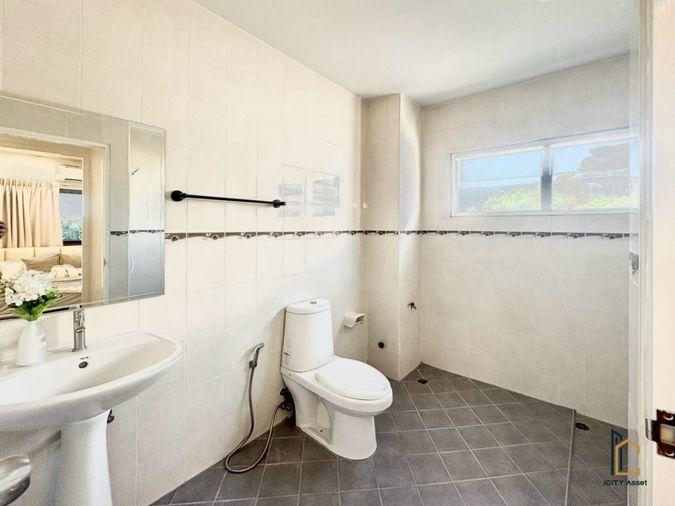 รูป 🔥Home with a warm, cozy feel 5b4b 115k - Townhome @ Huai Khwang 📞Call 090 919 9898 - รูปที่ 23/25