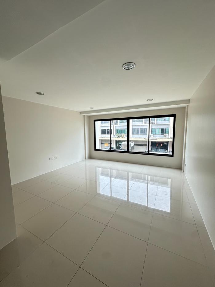picture  Silk Suksawat 4 floors 4 bedrooms, 4 bathrooms - 19/28
