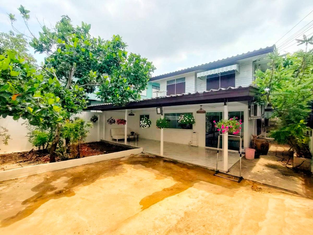 รูป 🏡 บ้านเดี่ยวให้เช่า อุดมสุข 48 | สุขุมวิท 103 | Pet Friendly พร้อมเฟอร์ฯ + เครื่องใช้ไฟฟ้าครบ ใกล้ BTS อุดมสุข - รูปที่ 1/20