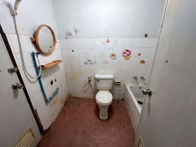 picture ⭐✨ TH-007 Townhome for Sale – Benjasiri Phetkasem 91 ✨⭐ - 13/17