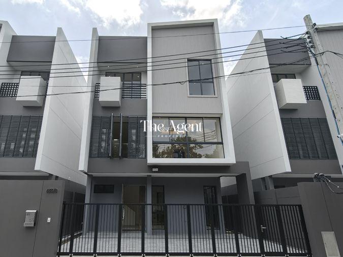 รูป ขายบ้านเดี่ยว Feel Town ลาดพร้าว 101 บ้านมือ1 พร้อมอยู่ 3 ชั้น เนื้อที่ 40 ตร.ว. 4 นอน 5 น้ำ 3 จอด ใกล้ MRT ลาดพร้าว101 CDC Central EastVille - รูปที่ 49/52