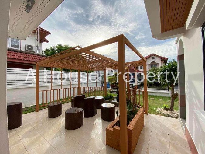 picture Single house for sale in the quality Sam Mukh Thani project, Bang Saen. Convenient access. - 9/10