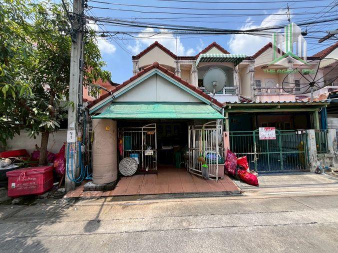 รูป ⭐✨TH-011 ขายทาวน์เฮาส์ รติรมย์ 3 ( Baan Ratirom 3 )✨⭐ - รูปที่ 1/1
