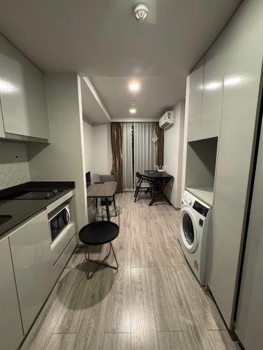 รูป ให้เช่า Maestro 14 Siam-Ratchathewi ห้องสวย น่าอยู่มาก ราคาดีสุดๆ เฟอร์ครบ พร้อมเข้าอยู่ DS3291 | Line @Dstay - รูปที่ 3/5