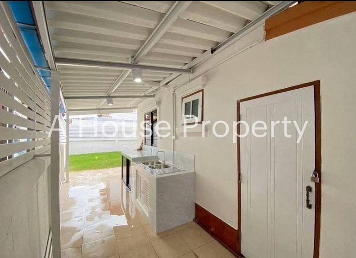 picture Single house for sale in the quality Sam Mukh Thani project, Bang Saen. Convenient access. - 8/10