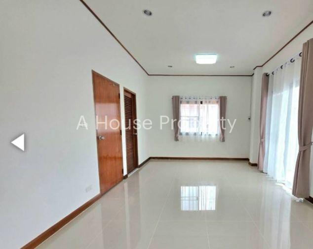 picture Single house for sale in the quality Sam Mukh Thani project, Bang Saen. Convenient access. - 5/10