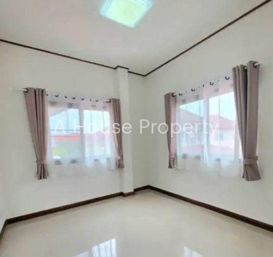 picture Single house for sale in the quality Sam Mukh Thani project, Bang Saen. Convenient access. - 7/10
