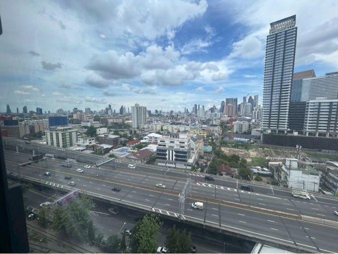 รูป ใช้ชีวิตเหนือระดับ กับวิวสวนลุมที่ใกล้กว่าที่เคย Coco Parc  พร้อมบริการโดย Dusit Hospitality Services  - รูปที่ 7/7
