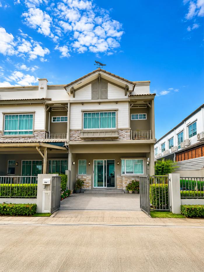 รูป ขายด่วน Townhome 2 ชั้น Indy Westgate | บ้านสวย ตกแต่งครบ Built-in ทั้งหลัง | ทำเลคลองบางไผ่–บางบัวทอง ใกล้ MRT คลองบางไผ่ - รูปที่ 1/33
