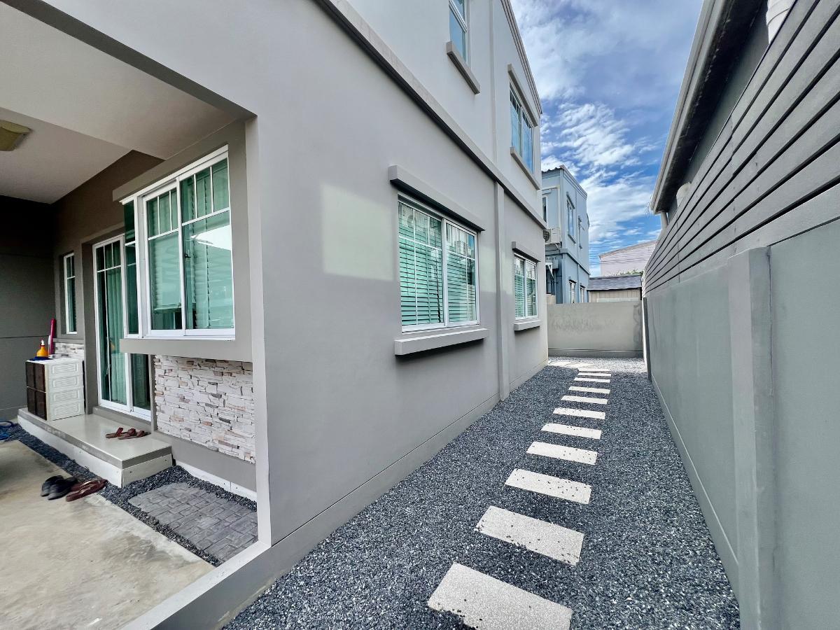 รูป ขายด่วน Townhome 2 ชั้น Indy Westgate | บ้านสวย ตกแต่งครบ Built-in ทั้งหลัง | ทำเลคลองบางไผ่–บางบัวทอง ใกล้ MRT คลองบางไผ่ - รูปที่ 27/33