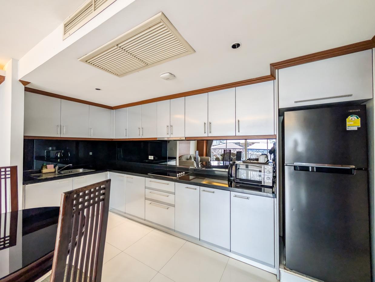 picture Tara Court 2 Bedroom Condo for Rent Pratumnak Hill - 5/16