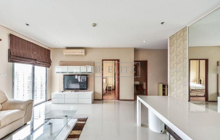 รูป ✨ Live in the Heart of the CBD – Just Steps from BTS Krung Thon Buri ✨ - รูปที่ 2/19