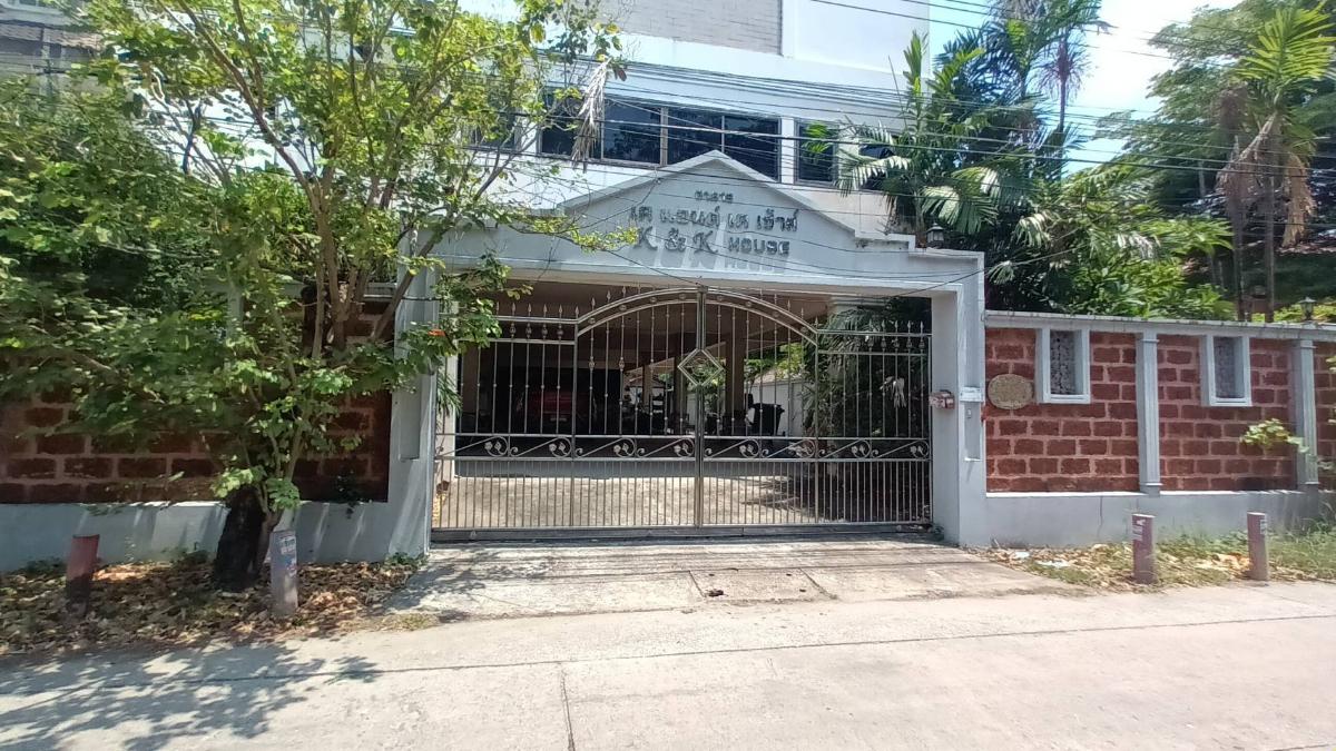 รูป HUB-558✅ ที่ดิน ซอย ปุณณวิถี 3✅บางจาก✅ อาคาร 4 ชั้น 🚨ขนาด 157 ตรว🚨 สุดคุ้ม เพียง 42 ล้านบาท 🚨**0859416915** - รูปที่ 4/5
