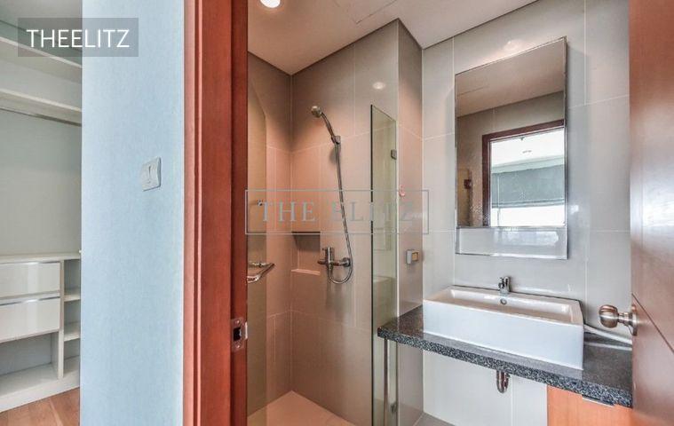 รูป ✨ Live in the Heart of the CBD – Just Steps from BTS Krung Thon Buri ✨ - รูปที่ 12/19