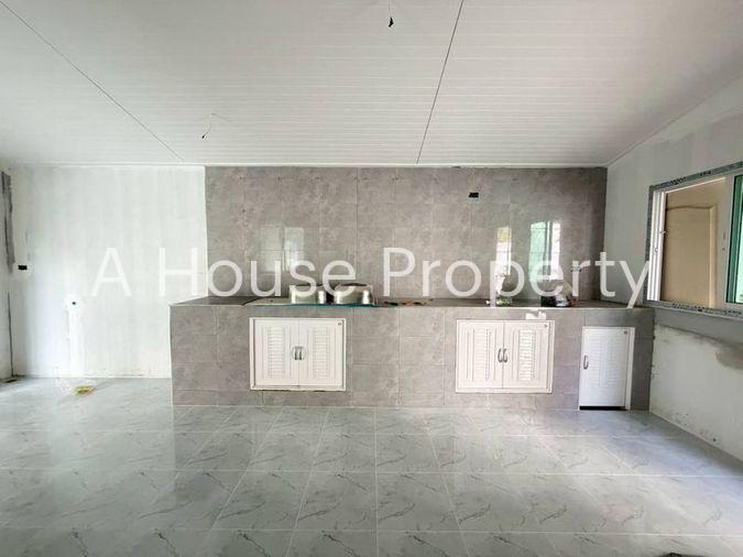 picture Twin house for sale in Thada Town Aura Nong Kho, Sriracha, Chonburi. - 8/14