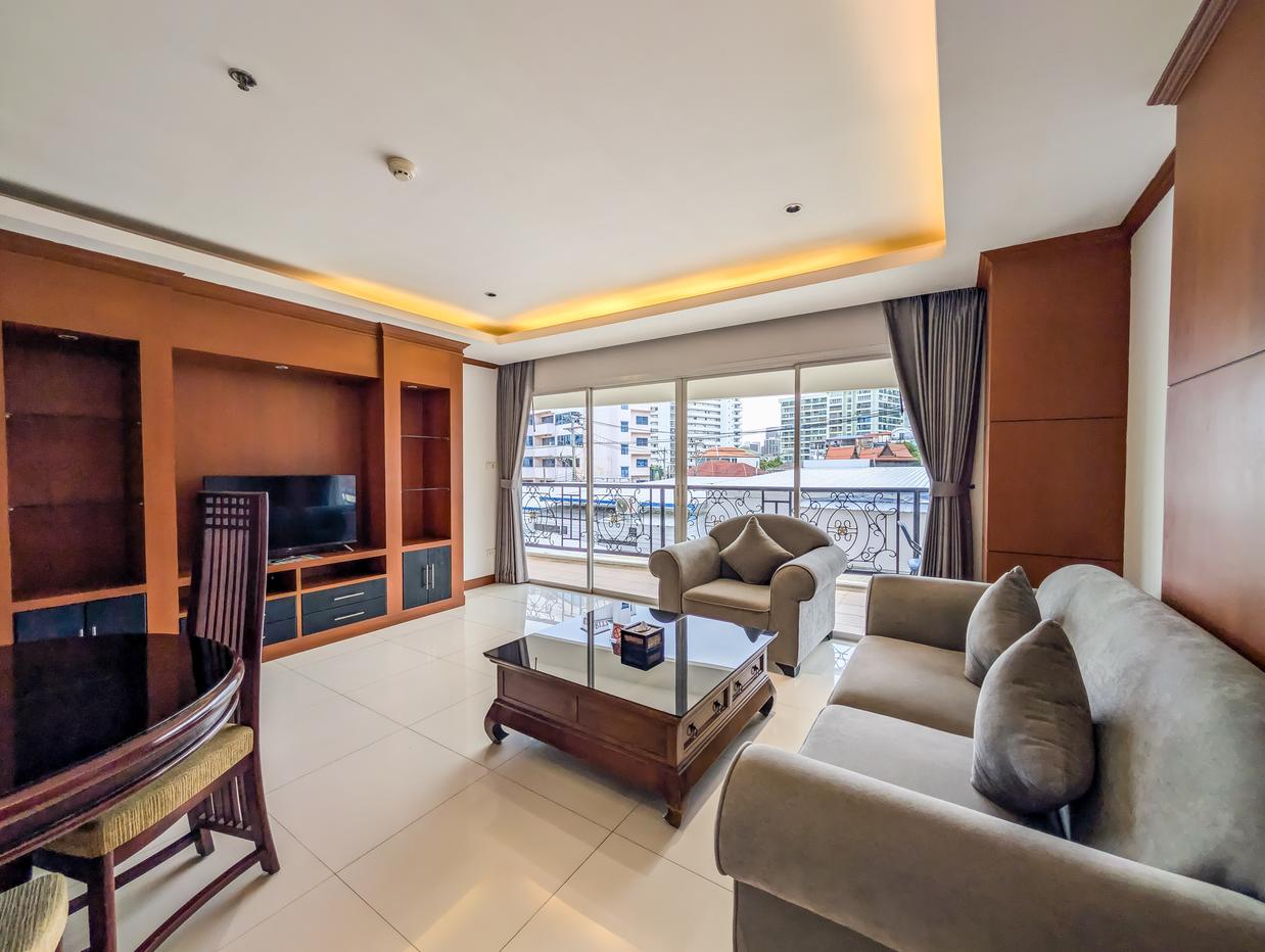 picture Tara Court 2 Bedroom Condo for Rent Pratumnak Hill - 1/16