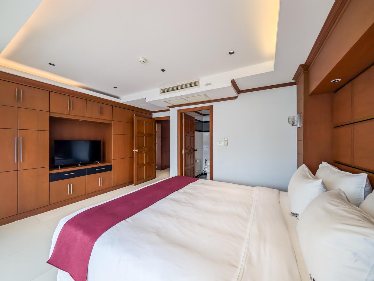 picture Tara Court 2 Bedroom Condo for Rent Pratumnak Hill - 10/16