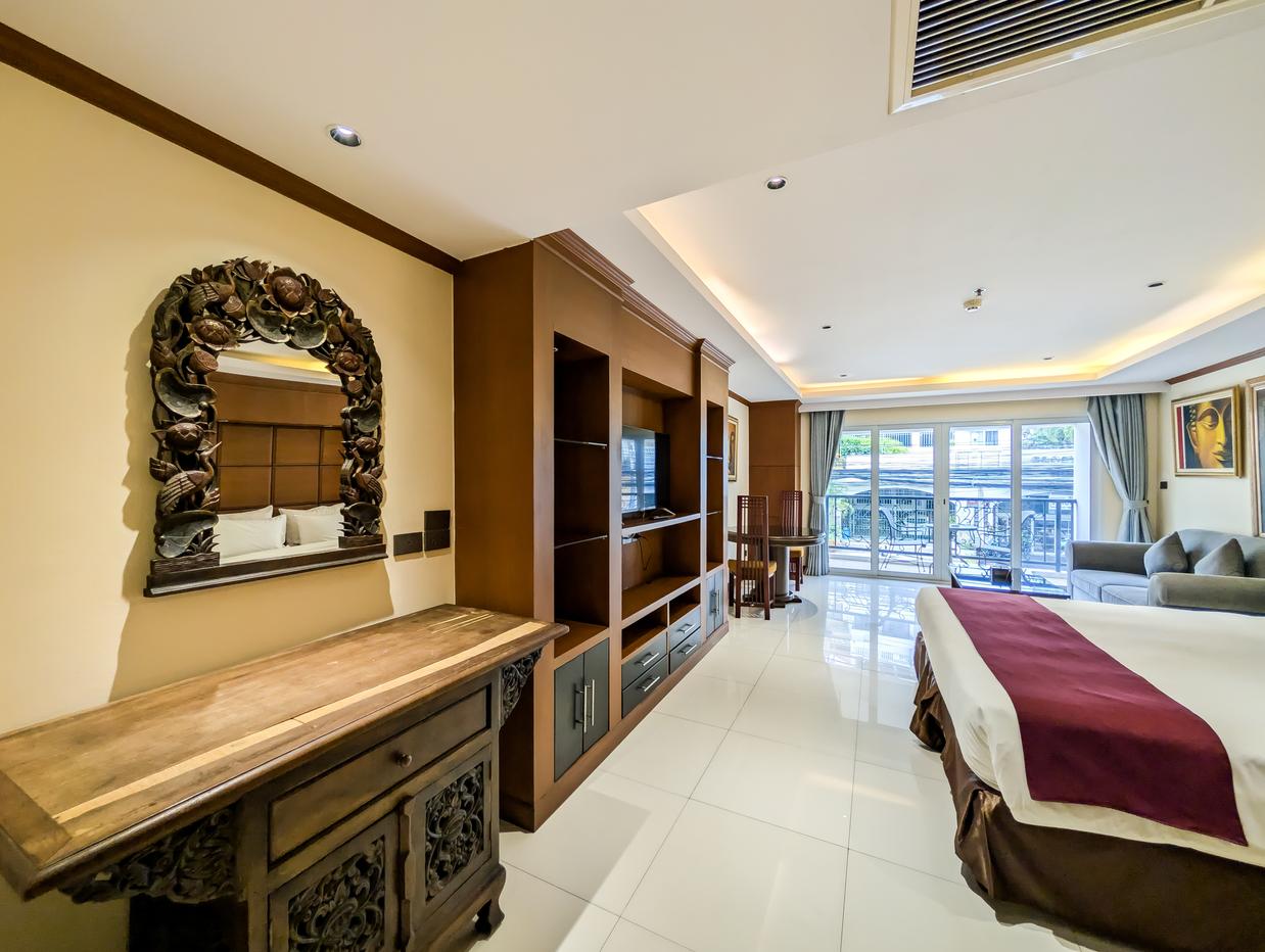 รูป Tara Court Studio Condo for Rent Pratumnak Hill - รูปที่ 2/12