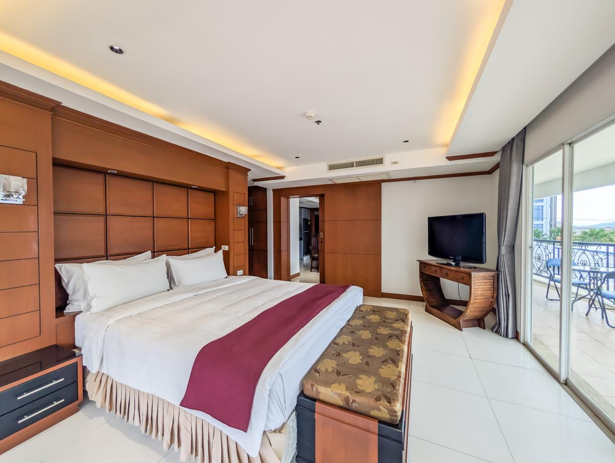 picture Tara Court 2 Bedroom Condo for Rent Pratumnak Hill - 8/16