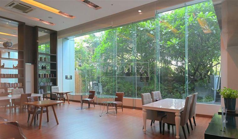 รูป ✨ Modern Urban Living at Its Best! Stunning Condo for Sale at Circle Condominium ✨ - รูปที่ 5/23
