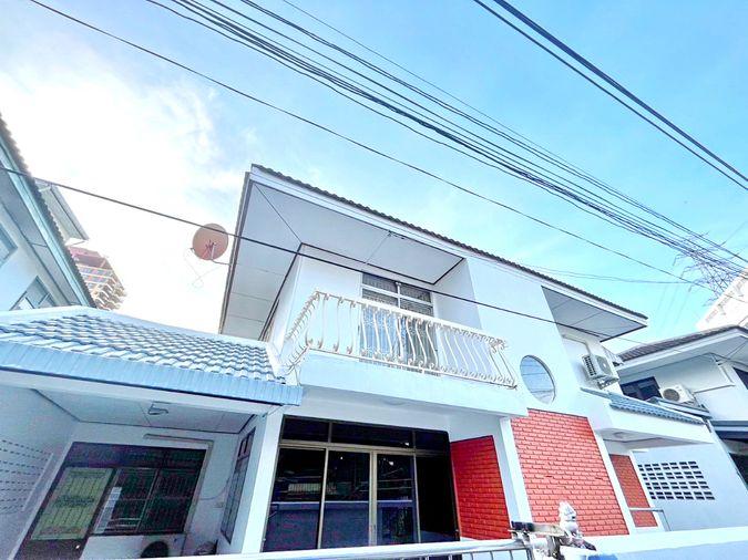 picture Hk0033, House for rent 3 Br., Huai Khwang - 1/7