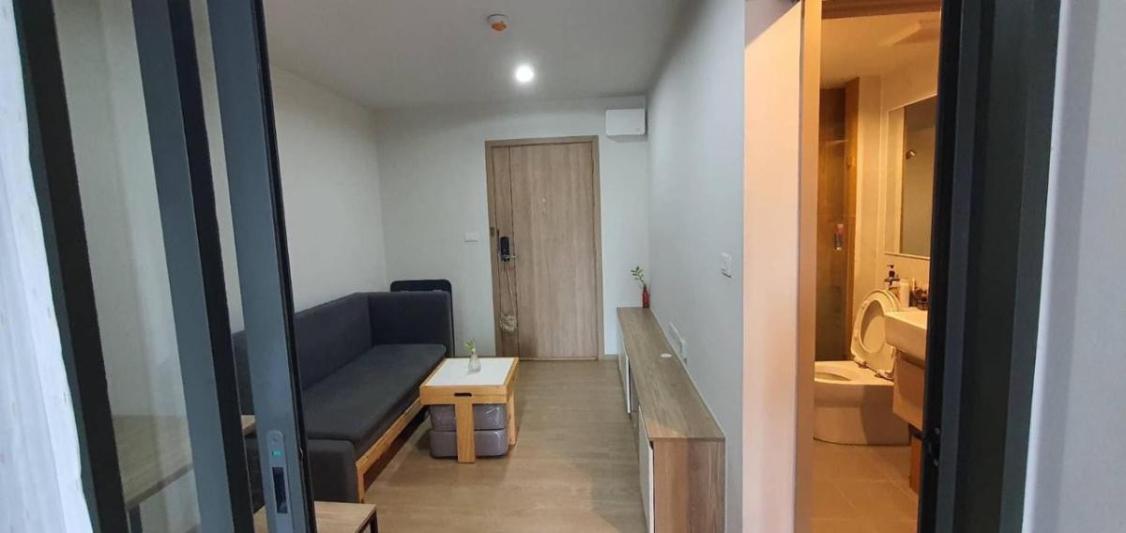picture 🌿 A Quiet Corner of Modern Living | The Excel Hideaway Sukhumvit 71 Condo for Rent - 3/8