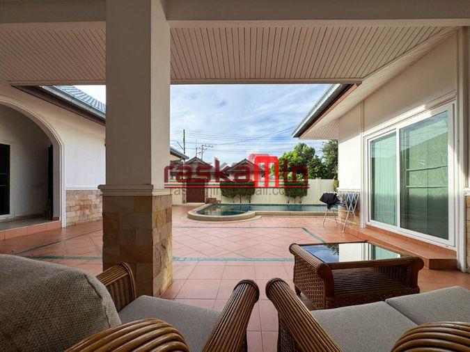รูป พูลวิลล่า Impress House Pattaya บนที่ดิน 676 ตร.ม. พร้อมสระว่ายน้ำส่วนตัว ราคาเพียง 9.999 ล้านบาท - รูปที่ 9/28