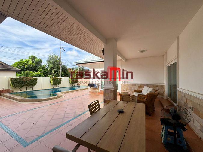 รูป พูลวิลล่า Impress House Pattaya บนที่ดิน 676 ตร.ม. พร้อมสระว่ายน้ำส่วนตัว ราคาเพียง 9.999 ล้านบาท - รูปที่ 8/28