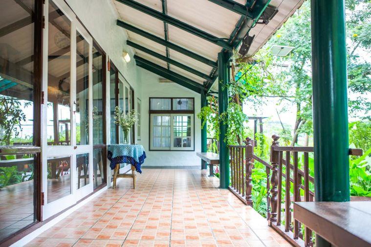 รูป ขายบ้านสวนริมสระบัว พร้อมที่ดิน 2ไร่กว่า เฟอร์ครบพร้อมเข้าอยู่ อากาศดี ร่มรื่น โซนไทรน้อย นนทบุรี - รูปที่ 5/20
