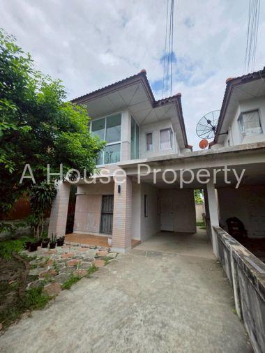 รูป บ้านแฝดหลังมุม โฮมทาวน์ ศรีราชา พื้นที่กว้าง บรรยากาศน่าอยู่ - รูปที่ 1/16