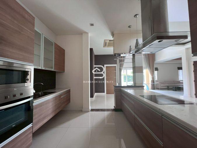 รูป บ้านให้เช่าใกล้ Mega Bangna พร้อมสระว่ายน้ำ - รูปที่ 2/11
