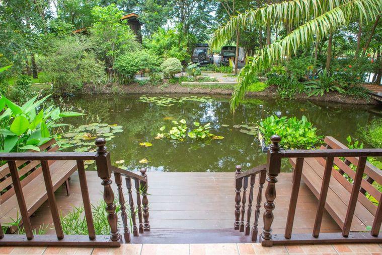 รูป ขายบ้านสวนริมสระบัว พร้อมที่ดิน 2ไร่กว่า เฟอร์ครบพร้อมเข้าอยู่ อากาศดี ร่มรื่น โซนไทรน้อย นนทบุรี - รูปที่ 3/20