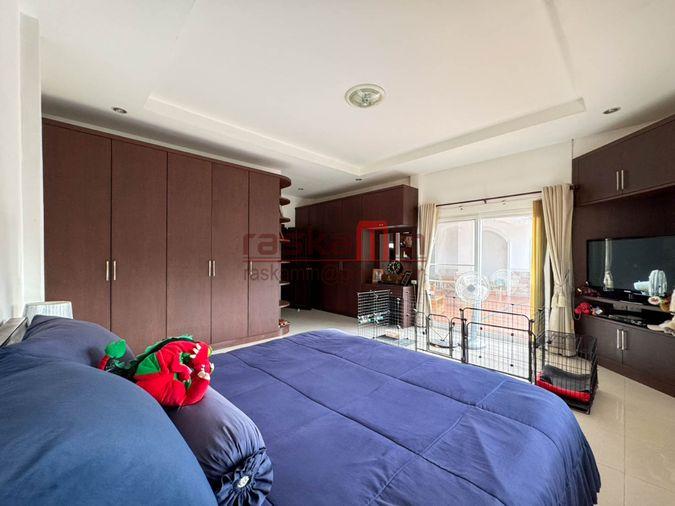 รูป พูลวิลล่า Impress House Pattaya บนที่ดิน 676 ตร.ม. พร้อมสระว่ายน้ำส่วนตัว ราคาเพียง 9.999 ล้านบาท - รูปที่ 15/28