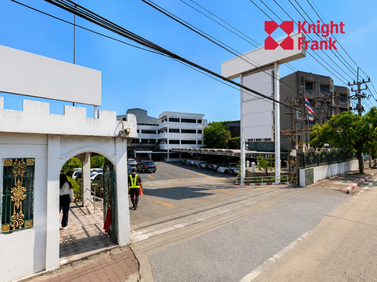 รูป ขายที่ดินพร้อมโรงงาน 9 ไร่ ติดถนนกิ่งแก้ว อำเภอบางพลี จังหวัดสมุทรปราการ - รูปที่ 2/4