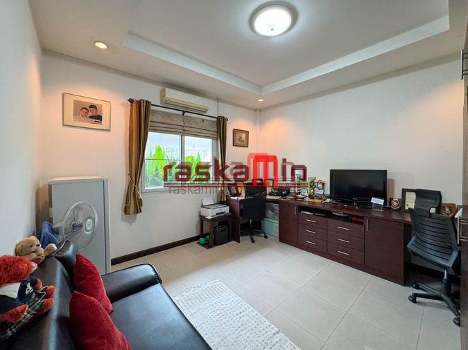 รูป พูลวิลล่า Impress House Pattaya บนที่ดิน 676 ตร.ม. พร้อมสระว่ายน้ำส่วนตัว ราคาเพียง 9.999 ล้านบาท - รูปที่ 18/28