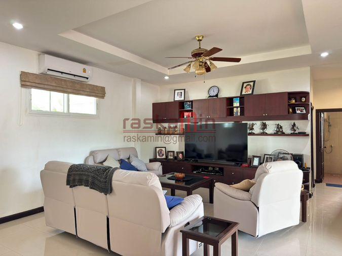 รูป พูลวิลล่า Impress House Pattaya บนที่ดิน 676 ตร.ม. พร้อมสระว่ายน้ำส่วนตัว ราคาเพียง 9.999 ล้านบาท - รูปที่ 10/28
