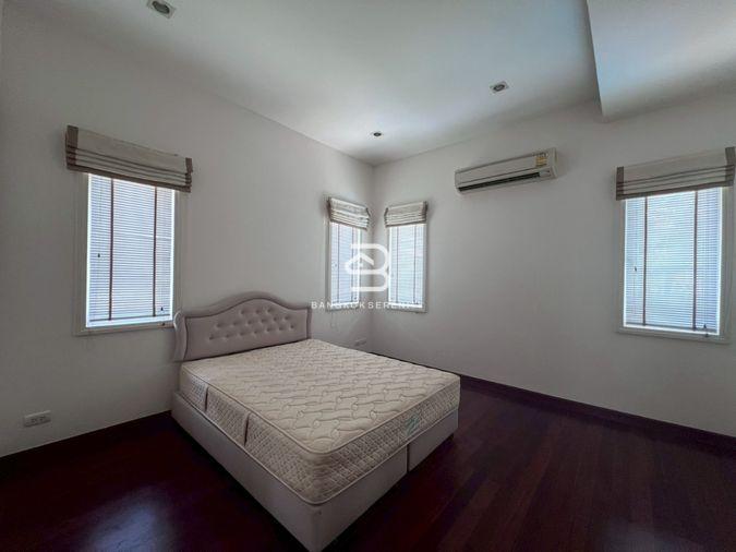 รูป บ้านให้เช่าใกล้ Mega Bangna พร้อมสระว่ายน้ำ - รูปที่ 10/11