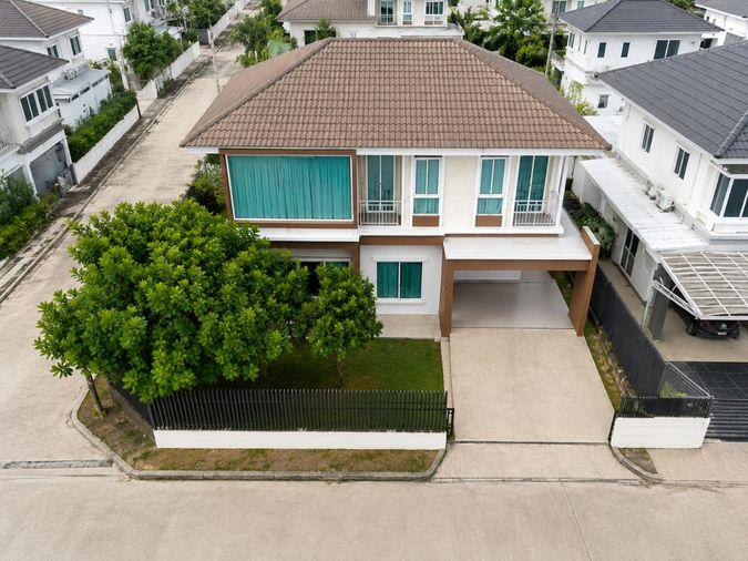 รูป บ้านเดี่ยวเดอะแพลนท์หัวมุมให้เช่า อ่อนนุช มอเตอร์เวย์ 30,000 บาท หน้าบ้านโล่ง ไม่ชนใคร พร้อมเข้าอยู่! - รูปที่ 1/23
