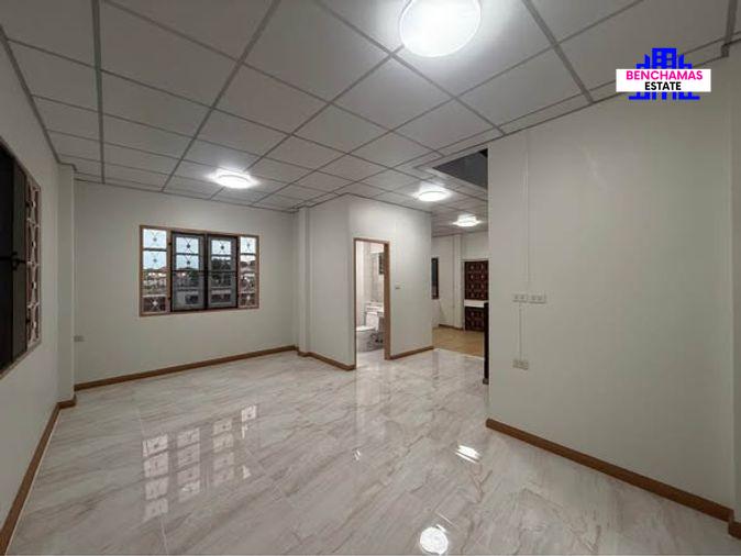 รูป 🔥 ขายบ้านเดี่ยวทำเลดี ✅ หมู่บ้าน วรารมย์ เพชรเกษม 81 (Vararom Phetkasem 81) - รูปที่ 3/14