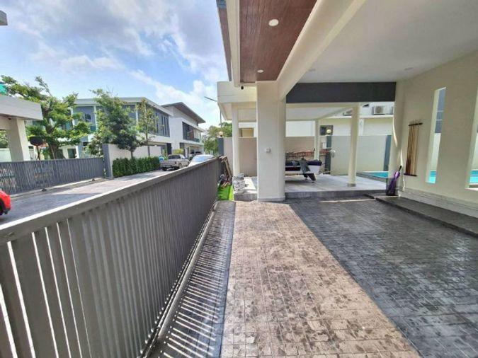 picture Luxury pool villa in a premium location near Map Prachan, Pattaya, offering a peaceful atmosphere. - 17/19