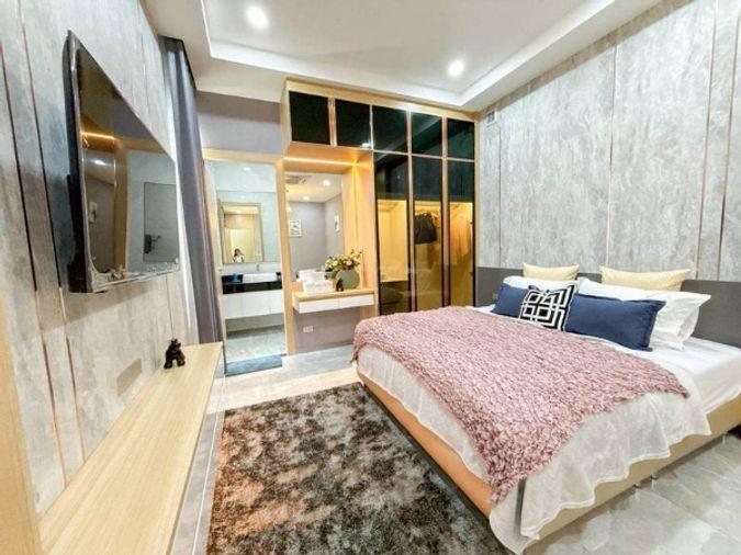 picture Luxury pool villa in a premium location near Map Prachan, Pattaya, offering a peaceful atmosphere. - 13/19