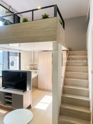 รูป 🔥ปล่อยเช่า 1นอน Duplex คอนโด Chewathai Residence Asoke ใกล้ MRT พระราม 9 🔥 - รูปที่ 2/9