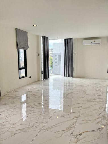 picture Hk0667, Home Office for rent 5 Br, Sutthisan. - 11/22