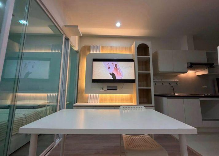 รูป 🔥ขายด่วน ขาดทุน 🔥   Astro Condominium แอสโทร คอนโดมิเนียม แจ้งวัฒนะ  รีโนเวทใหม่เรียบร้อย  เดินเพียง 1-2 นาทีถึงรถไฟฟ้าสายสีชมพู ✅  ฟรีค่าโอน - รูปที่ 4/8