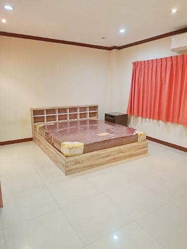 picture HK0657, Townhome for rent 6 Br, Huai Khwang. - 11/18